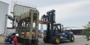 Sức mạnh xe nâng hàng 25 tấn